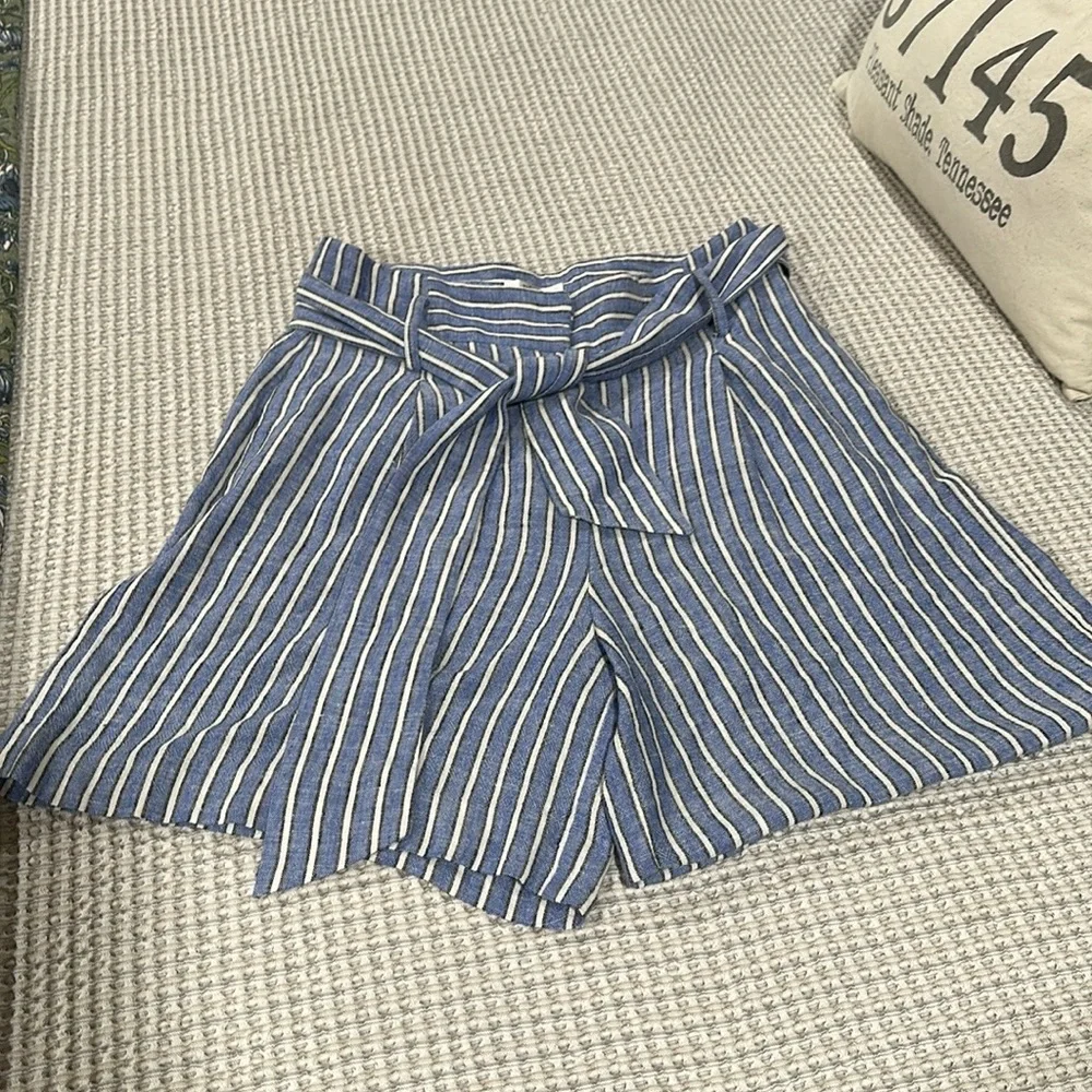 Tyler Boe blue White Striped linen blendConner Stripe Short size 4 - Picture 5 of 6